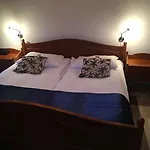 Historic Steinbock Hotel 2*