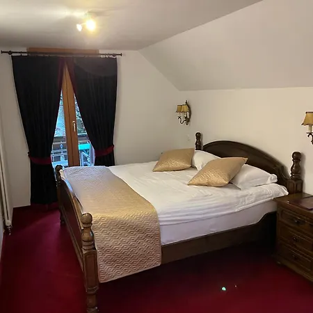 Historic Steinbock Otel
