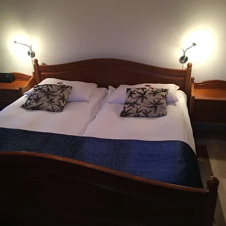 Historic Steinbock Hotel 2*